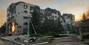 В Старобельске из-под завалов учебного заведения извлекли тело погибшего