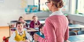 Учительница арестована за совращение несовершеннолетнего