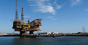 Brent остается в плюсе