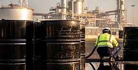 Politico сообщило об отказе ЕС от полного запрета российской нефти в новом пакете санкций