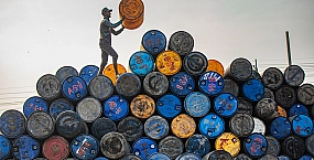 Нефть дорожает третий день подряд на фоне неопределенности вокруг соглашения США и Ирана