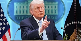 Трамп заявил о планах США нанести «очень мощный» удар по Ирану