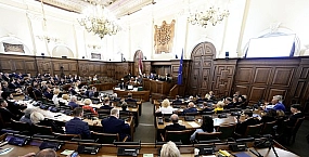 Сейм Латвии одобрил запрет на исполнение песен авторов, находящихся под санкциями