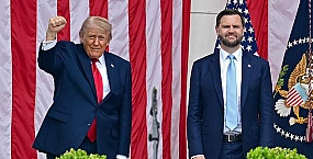 Трамп стал чаще видеть Джей Ди Вэнса своим возможным преемником