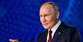 Посланник Трампа рассказал о переданной Путину и возвращенной в США хоккейной шайбе