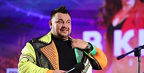 Сергей Жуков рассказал что теряет до четырех килограммов за концерт