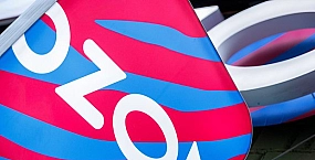 Ozon отменил постоплату в 38 регионах после атак на склады: маркетплейс перестраивает работу логистики