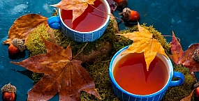 Осенние чаи: рецепты с яблоками, ягодами, цитрусами и пряностями