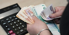 Орешкин заявил о полной перестройке финансовой системы России из-за санкций