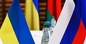 Карасин заявил о готовности России к трехсторонней встрече по Украине в Абу-Даби