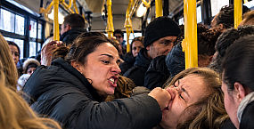 В автобусе Мурманска произошла драка между пассажирами