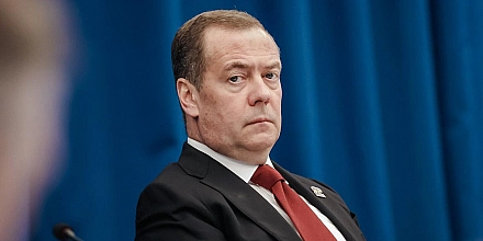 Медведев высказался о последствиях торговой сделки между США и ЕС