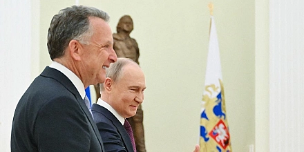 В Кремле проходит встреча Путина с американским спецпосланником Уиткоффом