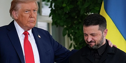 WSJ: Зеленский на переговорах с Трампом не исключил обмен территориями, но сослался на Конституцию Украины