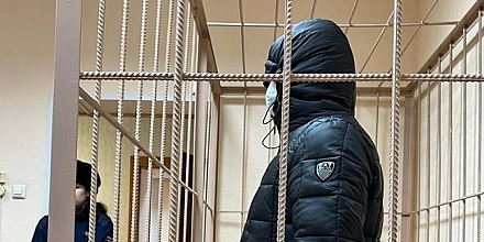 В Новосибирске экс-сотрудника полиции осудили условно за взятки и злоупотребление полномочиями