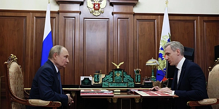 Путин встретился с губернатором Смоленской области Анохиным