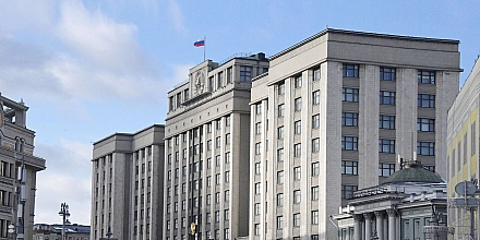 Госдума поддержала в первом чтении законопроект о бесплатном профобучении для девятиклассников без ГИА