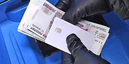 «Подарок с подвохом»: в Госдуме предупредили о новой схеме мошенничества на дни рождения