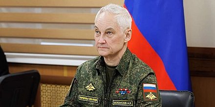 Андрей Белоусов проверил работу Южной группировки войск и вручил награды отличившимся бойцам