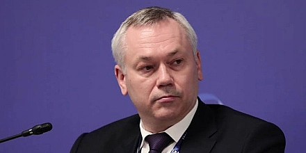 «Картонного короля» накажут рублем: вице-спикер Диденко прикрывает мужа?