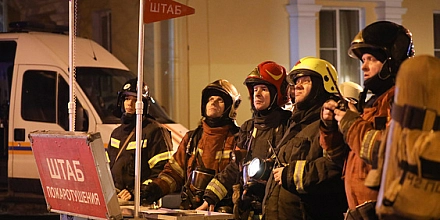В Петербурге из горящей гостиницы «Турист» эвакуировали более 150 человек