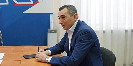 Ширмы для бывшего прокурора: депутат Юнанов осваивает бюджет Сочи?