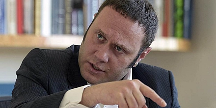 Кормушка Генса: пенсия россиян - копейки, на информресурсы Соцстраха - миллиарды