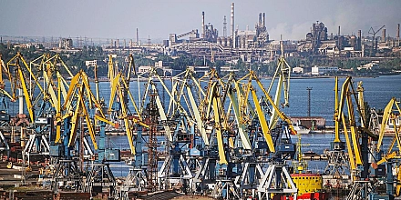 В морском порту Мариуполя откроют новый пункт пропуска через границу России
