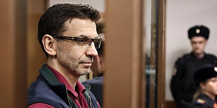 Суд разрешил Михаилу Абызову занимать руководящие должности на госслужбе после отбытия срока