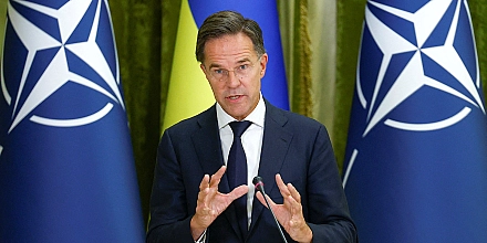 Генсек НАТО Рютте примет участие во встрече по Украине в Берлине