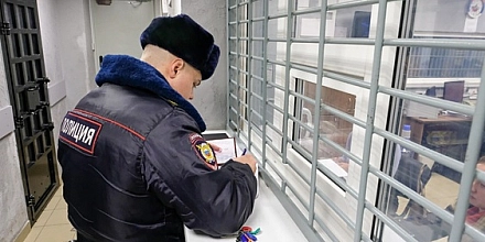 В Петербурге задержали подозреваемого в краже миллиона рублей в баре на Невском