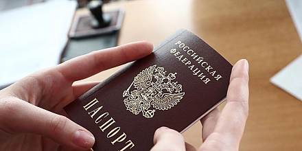 Госдума освободила волонтеров в зоне СВО от уплаты госпошлины за замену документов