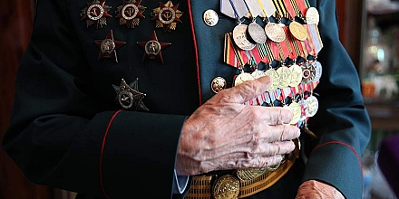 В Подмосковье ветераны ВОВ получат выплаты до 70 тыс. рублей ко Дню Победы