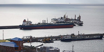 Россия направит на Кубу второе судно с нефтью
