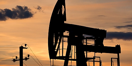 Нефть Brent подешевела до 94,29 долларов за баррель