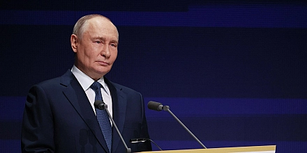 Путин заявил о постепенном создании зоны безопасности на границе с Украиной