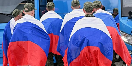 Россия и Украина провели новый обмен военнопленными по формуле «193 на 193»