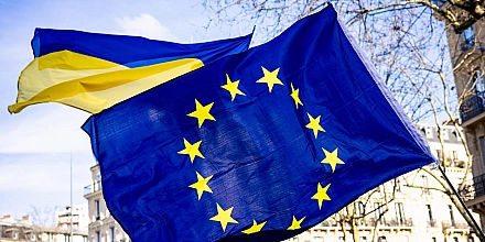ЕС и Украина пока не подписали документы для выделения кредита на €90 млрд