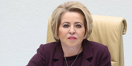 Матвиенко потребовала усилить контроль за питанием в больницах