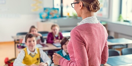 Учительница арестована за совращение несовершеннолетнего