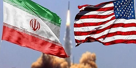 Иран поставил на паузу переговоры с США