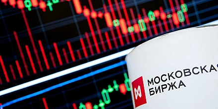 Мосбиржа запустит торги мини-фьючерсами на доллар и евро к рублю