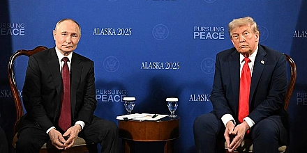 Песков оценил вероятность летней встречи Путина и Трампа в 50%