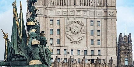 Послы Франции, Великобритании и Германии прибыли в МИД России