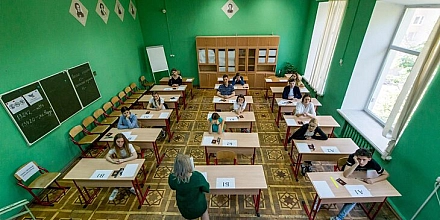 В Москве 32 тысячи человек сдают ЕГЭ по биологии, географии и иностранным языкам