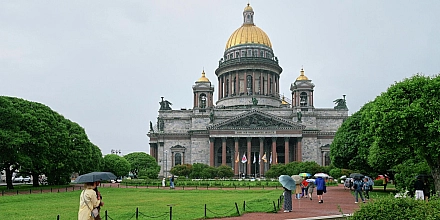 Москва и Петербург вошли в число самых доступных направлений для путешествий по России летом 2026 года