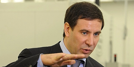 Пирамида Юревича и Белоусова пошла с молотка: мутная сделка с прикрытием?