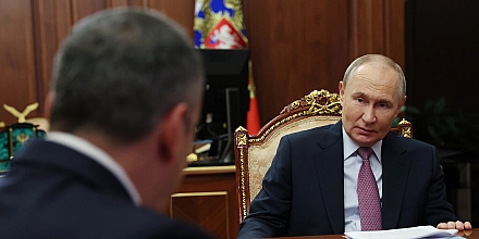 Путин обсудил с Хинштейном развитие Курской области и поддержку приграничья