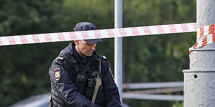 Автомобиль с чиновниками подорвался на мине в центре Рыльска: число пострадавших выросло до четырех