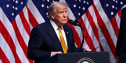В Конгрессе США усиливаются призывы ограничить военные полномочия Трампа после эскалации с Ираном